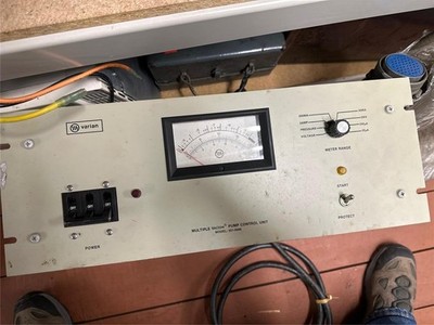 Varian 921-0066 Multiple Vacion pump control Unit