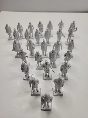 MARX Toys Plastic U.S. Presidents - Unpainted Lot of 28 figures 1.5"
