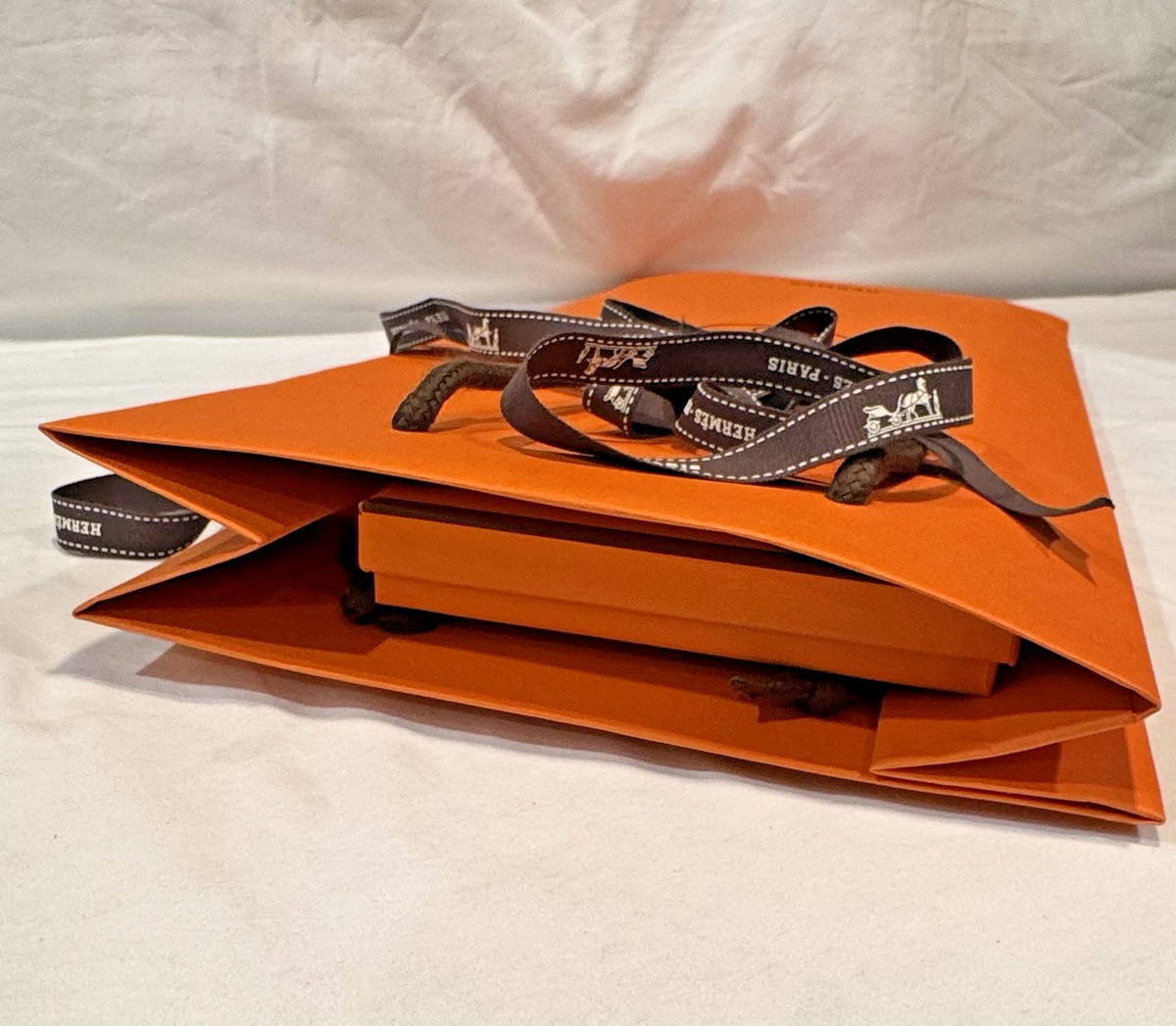 Hermès Orange Gift Box and Bag C1 Hermes Orange Paper Gift Bag with black ribbon – Liyueyi  main image 3