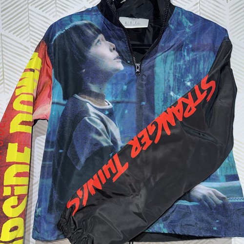 Stranger Things Netflix Unisex Pullover 1/4 Zip Windbreaker Retro Style Gr. S - Bild 1 von 8
