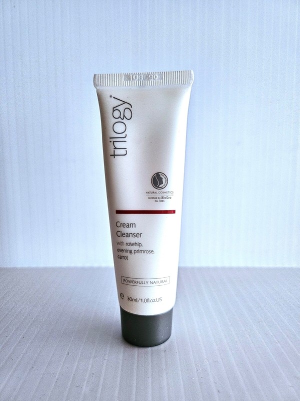 NEW & SEALED Trilogy Cream Cleanser WITH Rosehip Evening Primrose & Carrot