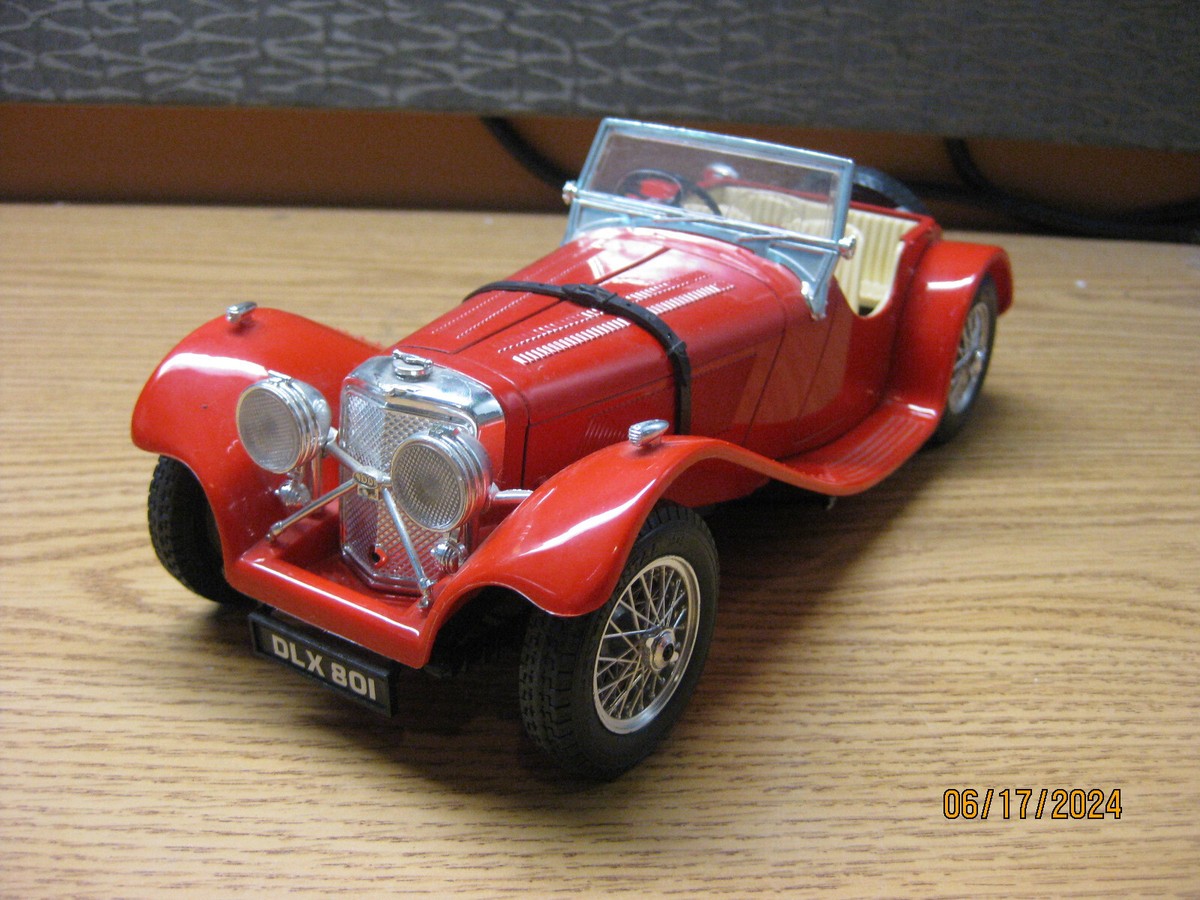 1/18 1937 JAGUAR SS 100, IN RED W/TAN SEATS, BY BURAGO , NO BOX | eBay
