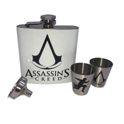 Assassin's Creed Flachmann Geschenk Flask mit Schnapsgläsern Pinnchen