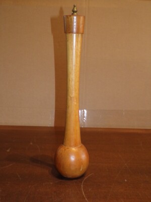 Große Pfeffermühle aus Holz ( 40 cm hoch )