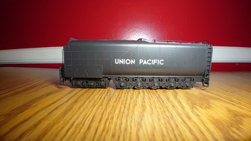 Rivarossi Big Boy Locomotive & Tender #4018 DCC & Sound HO 1:87 HR2640 - Picture 12 of 18