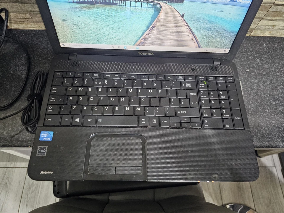 H1662 toshiba laptop Satellite C850 1NU 15.6 1000m 1.80ghz 8gb RAM 1tb Hdd W10 - Image 4 of 4