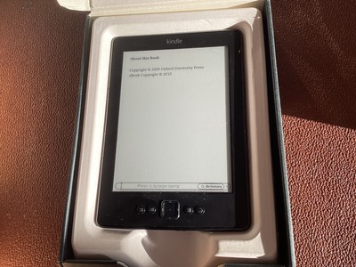 AMAZON KINDLE , ,2nd EDITION WITH BOX, NEEDS USB CHARGER,,,,