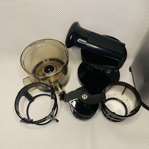 OMEGA Vertical Slow Masticating Silver Juicer - VSJ843QS Great Condition See Pic - Picture 4 of 4