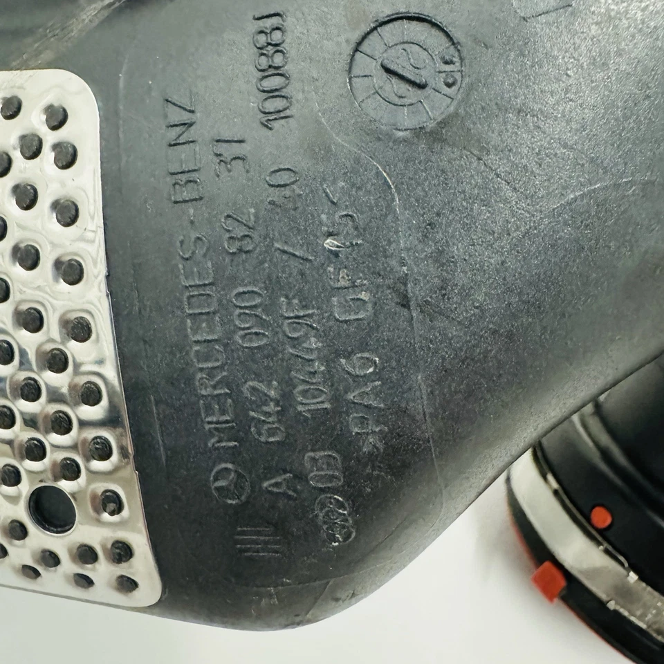 ✅Mercedes W164 ML350 Bluetec Diesel Flujo Masivo de Aire MAF Sensor Conducto 6420908237 OEM Foto 2 de 4