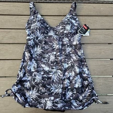 TYR Durafast Boca V-Neck Sheath Blk/Grey Women 1-PC Fitness Swimsuit SZ 16 New 