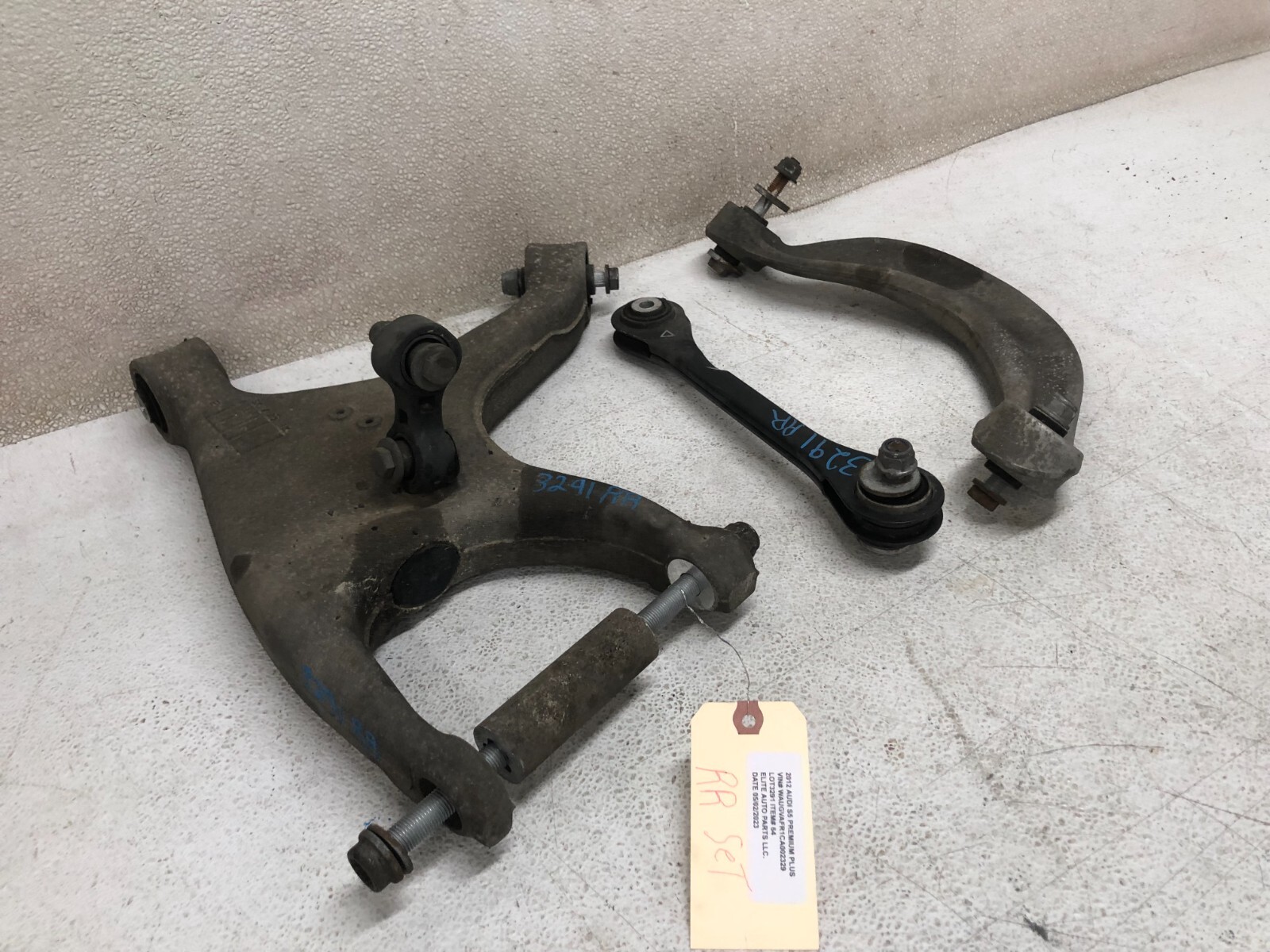 0817 AUDI S5 A5 A4 REAR SUSPENSION RIGHT PASS SIDE CONTROL ARM SET OEM