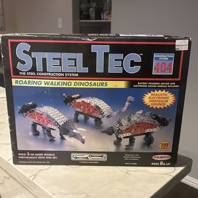 Remco Steel Tec #404 Roaring Walking Dinosaurs 399 Parts Rare! Remco 1993