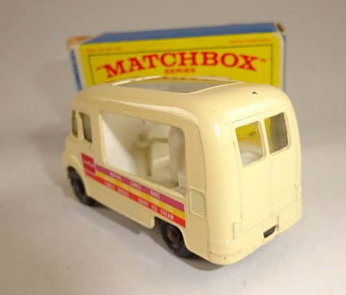 Matchbox No. 47B Ice Cream Van cuerpo crema raro calcomanías multicolores en caja "E" - Imagen 3 de 12