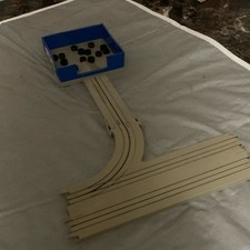 TYCO US1 Goodyear Supply Depot Slot Car Track Accessory with Tires