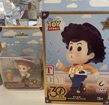 Las mejores ofertas en Figuras de Acción de Vinilo Jessie y