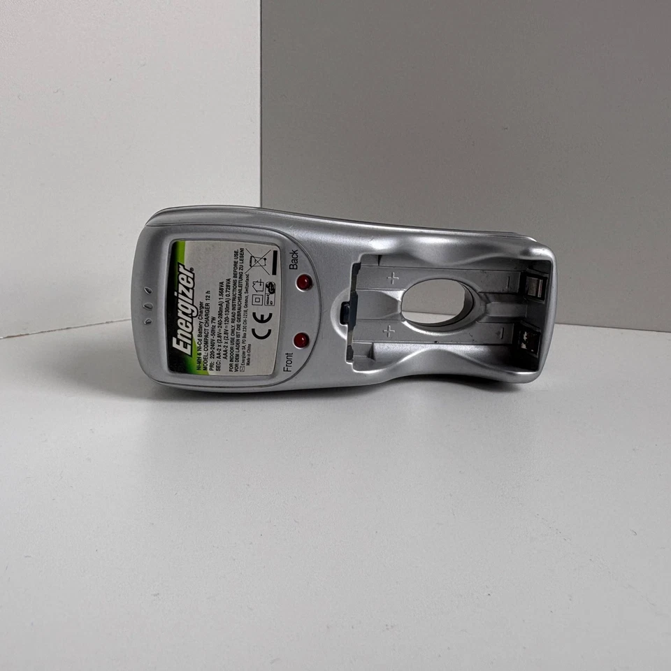 Energizer Compact Ni-MH Battery Charger - 4 x AA AAA - EU Wall Plug - Image 3 of 3