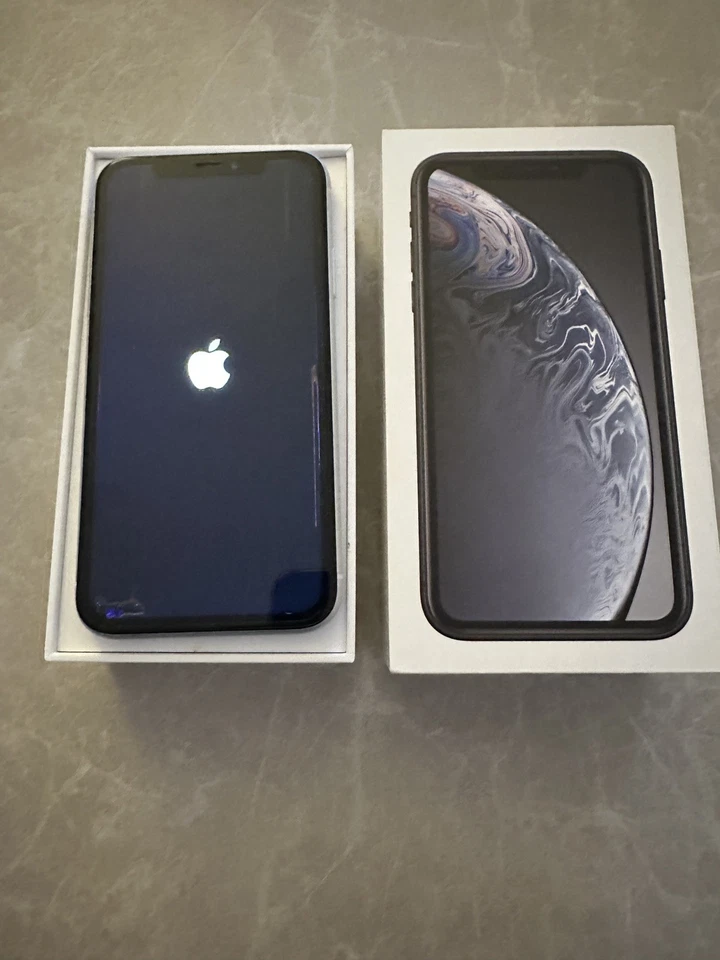 iPhone XR Display defekt  - Bild 2 von 4