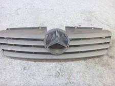 Calandre Mercedes VANEO