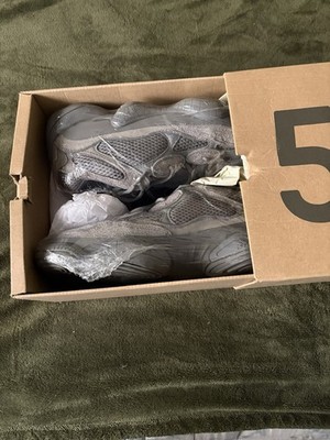 Yezzys shoe 