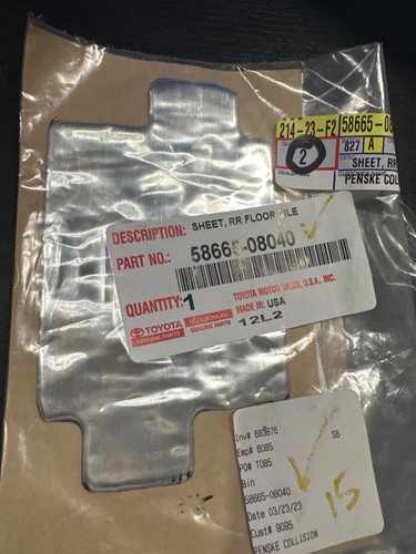 New Genuine Toyota Sienna 21-23 Impact Bar Pad 58665-08040 - Bild 2 von 2