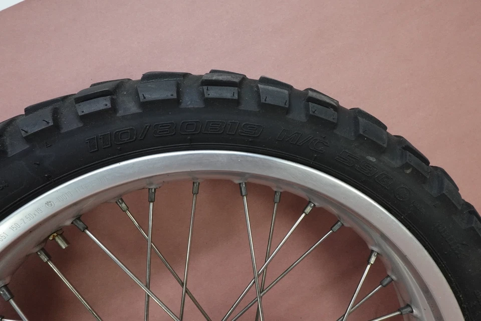 Llanta delantera Shinko BMW G650 GS G650GS 2008-2017 110/80 B19 Foto 2 de 4