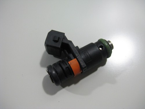 Einspritzventil Einspritzdüse Ventil Düse Ducati Monster 696, M5, 08-14