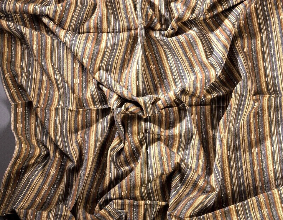 COUPON DE TISSU VINTAGE LAMÉ ARGENT ANNÉES 70 MADE IN FRANCE NEUF 1,20X0,90m - Photo 2/3