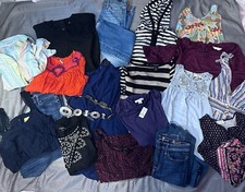 Woman  s Lot Of 19 Small Clothing