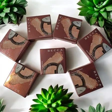 BECCA SHIMMERING SKIN PETFECTOR PRESSED ROSE GOLD