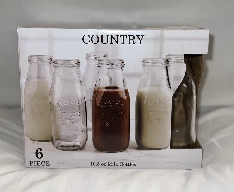 NEW Circleware Country 10.5 oz Clear “Dairy” Glass Bottle Set, 6-Piece Drinkware