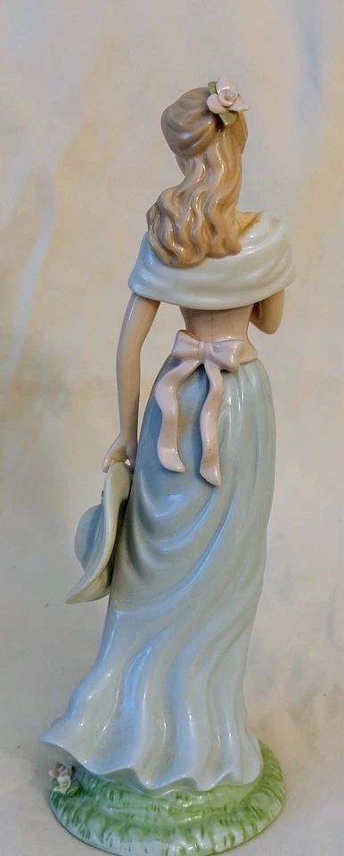 Vintage A SPRING STROLL Avon 2002 Porcelain Figurine Moment Memories collectible - Image 4 of 4