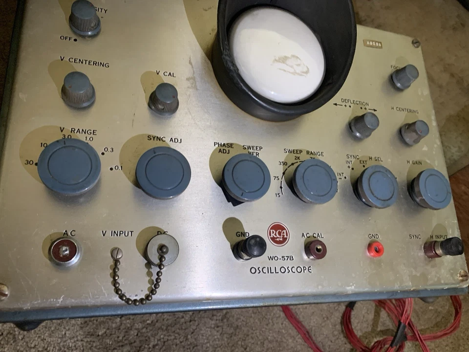 K9ESK - RCA WO-57 OSCILLOSCOPE not tested rare Antique - Image 3 of 4