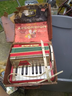 Vintage Emenee Musical Accordion Toy Tested and Working | eBay