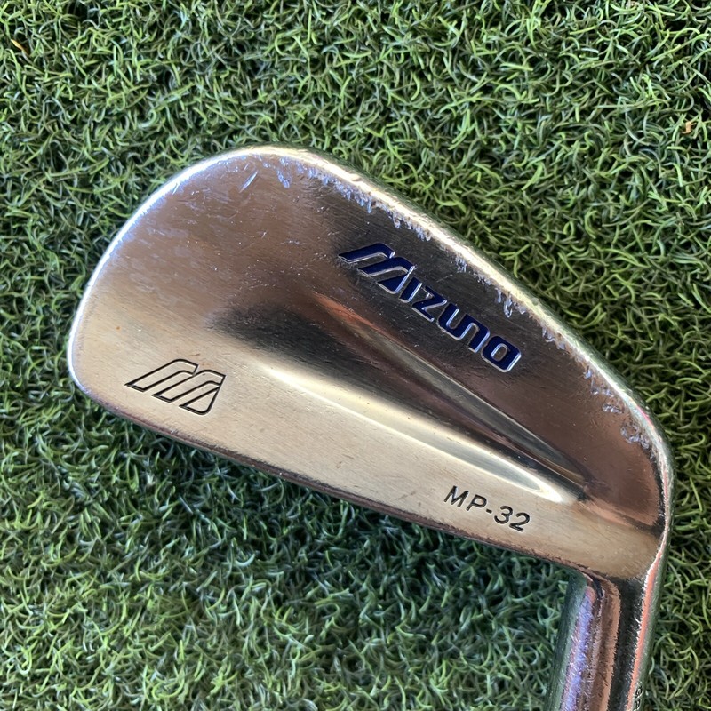 Mizuno MP 32 - 3 Iron Dynamic Gold S 300 Steel Shaft 40 Inch 