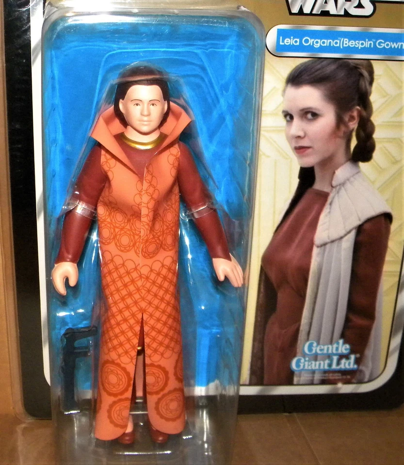 VESTIDO PRINCESA LEIA ORGANA BESPIN Jumbo Star Wars Gentle Giant Tarjeta De Colección 12" Foto 2 de 4