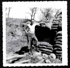 SHIRTLESS SOLDIER IN COUNTRY SANDBAG BUNKER OLD/VINTAGE PHOTO- F471