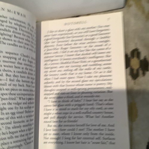 Nutshell: A Novel (Random House Large Print) - Paperback By McEwan, Ian - Picture 10 of 10