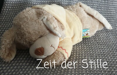 NICOTOY Hund liegend Stofftier beige Kaputzenshirt 25 cm OHNE Spieluhr *