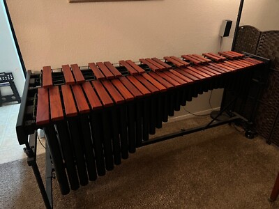 Marimba One 4.3 Padauk Marimba, Mint condition