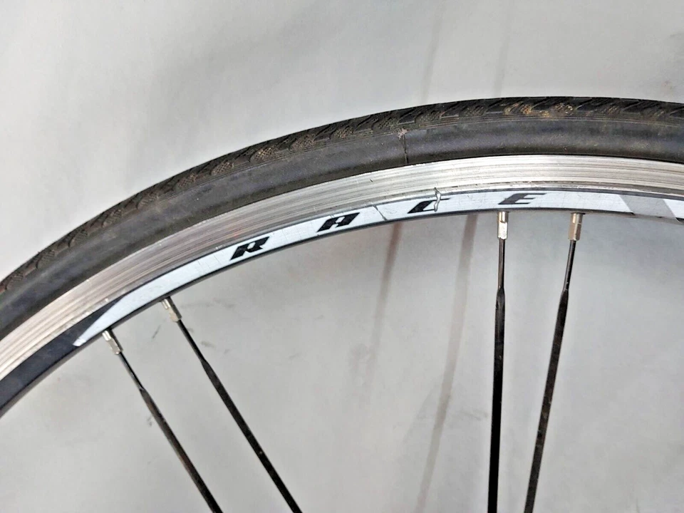 Trek Bontrager Race 700c Road Bike Wheel Set 130/100 24/20S Bladed QR US Shipper - Image 4 of 4