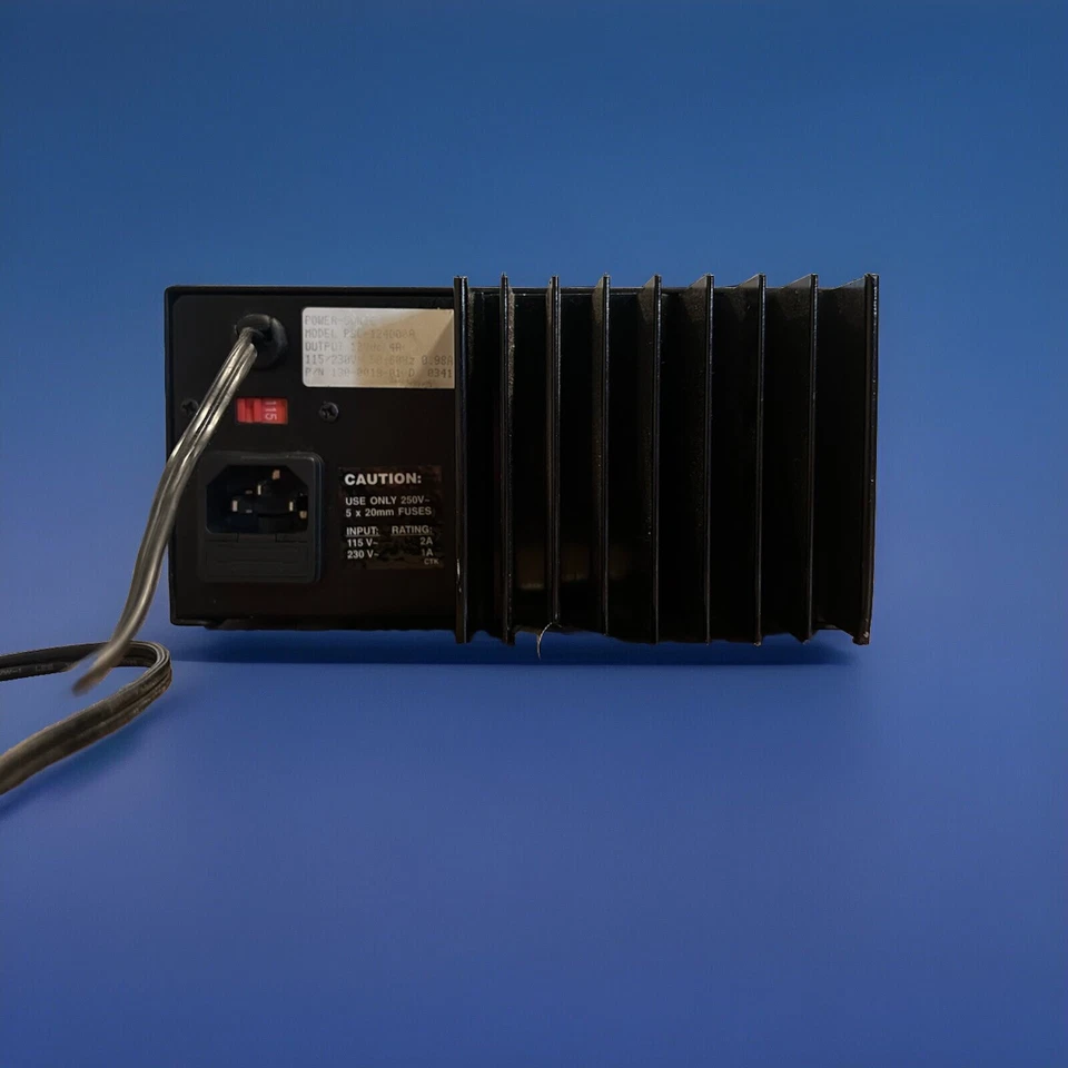 Carregador automático de bateria chumbo-ácido Power Sonic PSC-124000A 12V 4A - Imagem 2 de 2