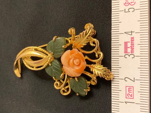 Prächtige Vintage Brosche mit Koralle und Jade im Swoboda Stil vergoldet - Bild 6 von 10