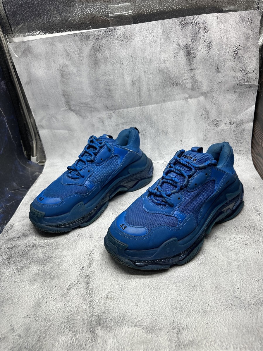 Balenciaga Triple S Men's Sneakers Size 43 EU / 10 US Blue Balenciaga Triple S Men's Sneakers Size 43 EU / 10 US Blue