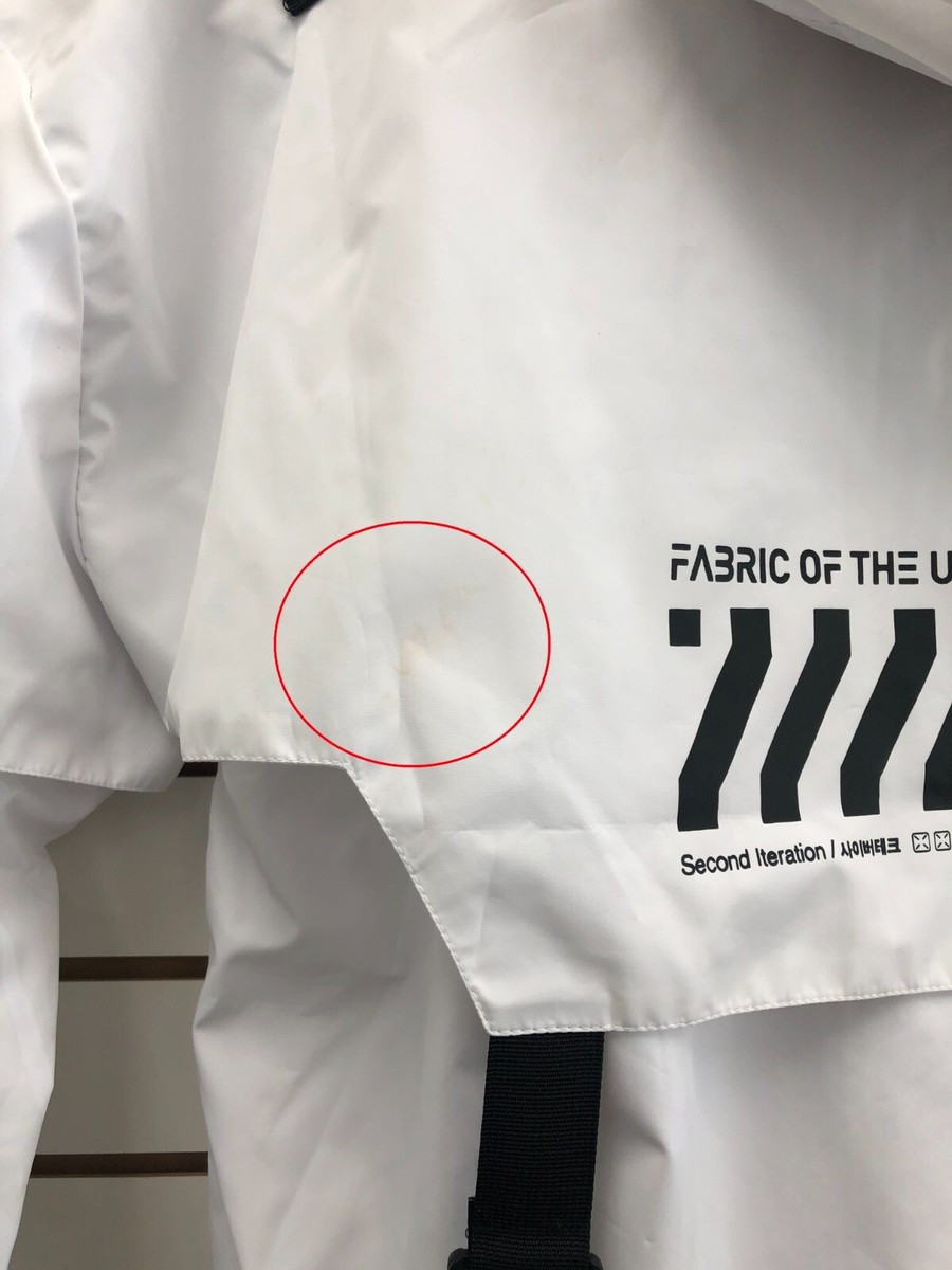 Fabric of the Universe Small White 03A Wind Breaker - New with