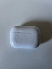 Apple AirPods Pro 1st Generation Excellent Condition CASE ONLY