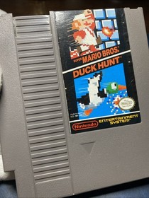 Super Mario Bros / Duck Hunt NES 1985 Authentic + Original Nintendo Sleeve