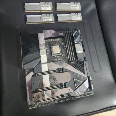 MSI Meg Z590 Godlike Gaming Motherboard Intel LGA1200, DDR4, Wi-Fi 6E, E-ATX