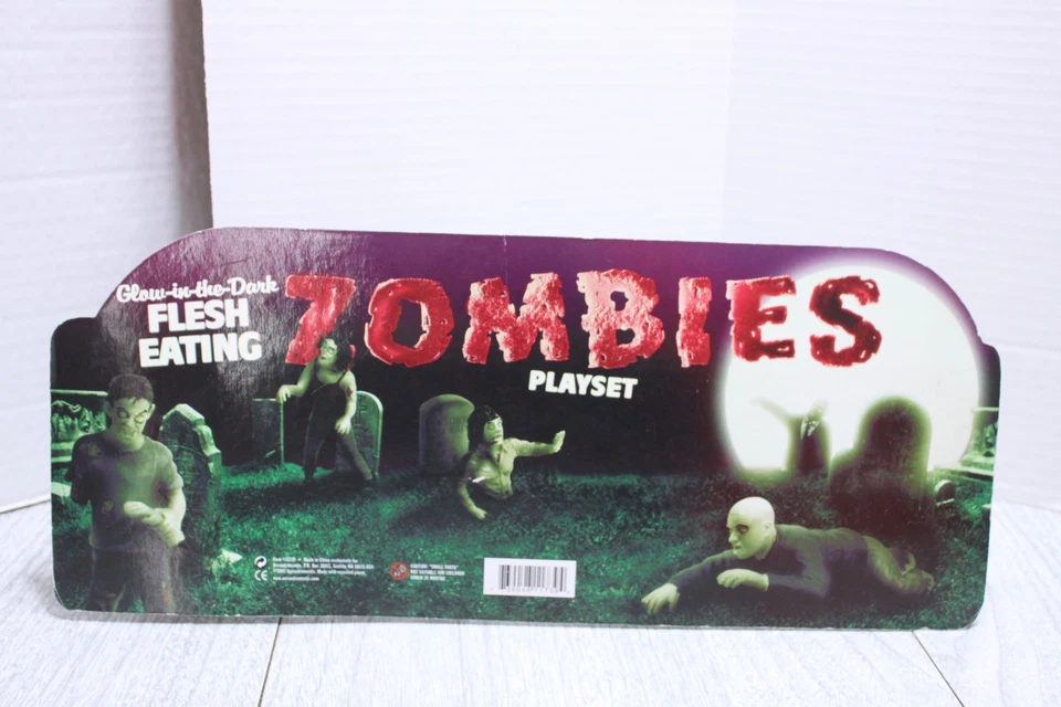 Zombies Playset Figures, Glow In The Dark Flesh Eating, Accoutrements, 2007. - Image 3 of 4