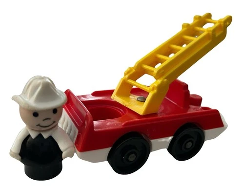 Vintage Fisher Price Little People Fire truck With Extendable Ladder And Fireman