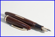 Sheaffer HEBEL F&uuml;ller Feathers Touch in BRAUN & GOLD mit EXTRA FINE Gold Feder